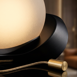 AuraGlow | Væglampe Minimalistisk – LED Glas Globe Trækledning