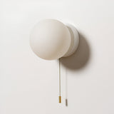 AuraGlow | Væglampe Minimalistisk – LED Glas Globe Trækledning