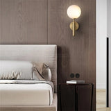 BrassGlow | Væglampe Skandinavisk – LED Messing Glas Globus