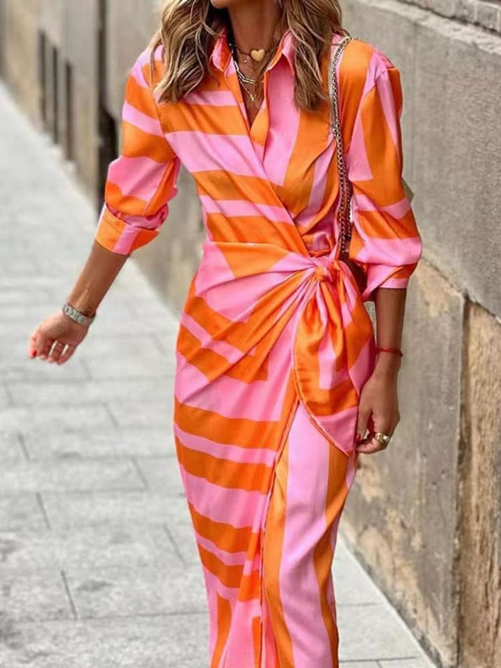 Selena™ | Elegant Omslagskjole med Striber