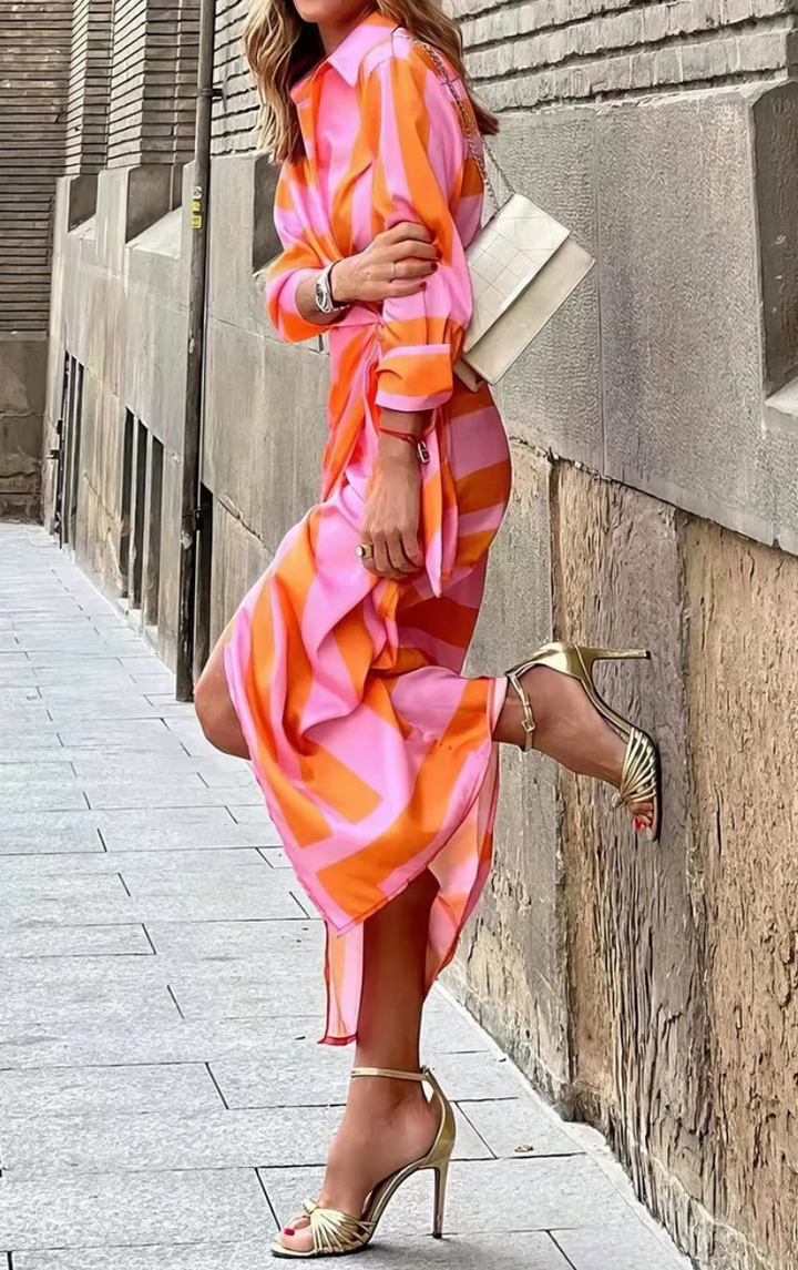 Selena™ | Elegant Omslagskjole med Striber